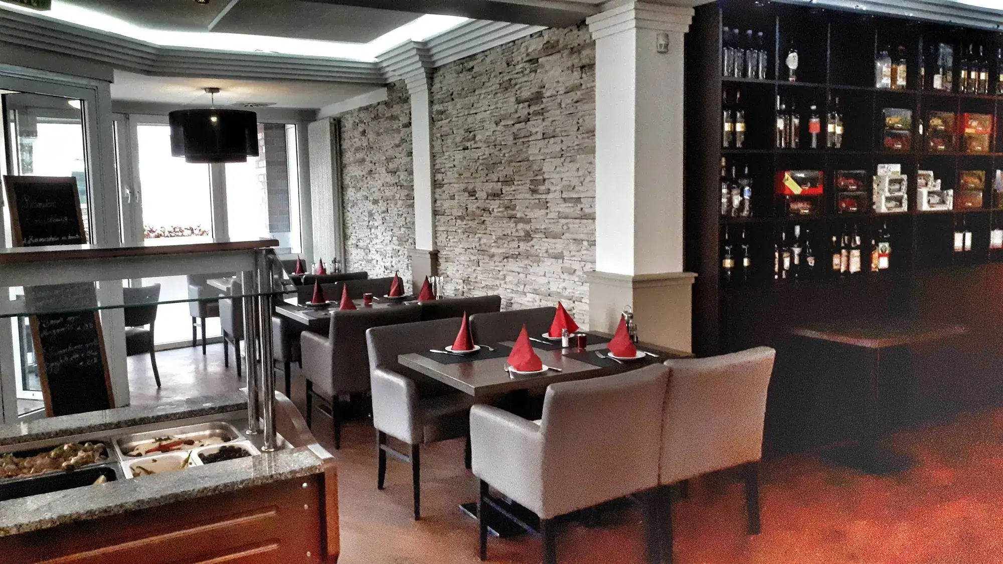 Restaurant Derada Interior - Elegant Dining Room